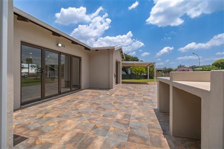 House For Sale in Heidelberg Central, Heidelberg, Gauteng - M126264