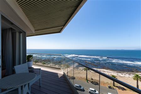 Apartment Block Sold in Mouille Point, Cape Town, Western Cape - M126268