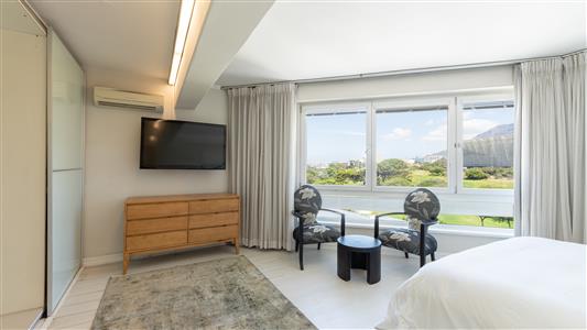 Apartment Block Sold in Mouille Point, Cape Town, Western Cape - M126268