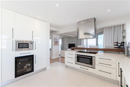 Apartment Block Sold in Mouille Point, Cape Town, Western Cape - M126268