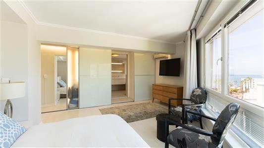 Apartment Block Sold in Mouille Point, Cape Town, Western Cape - M126268