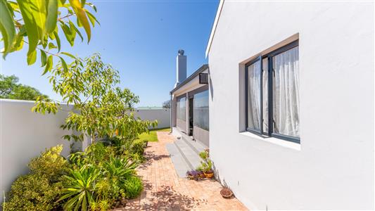 False - House For Sale in Bredasdorp, Western Cape - M126271