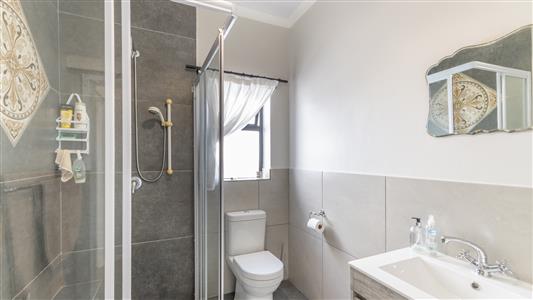 False - House For Sale in Bredasdorp, Western Cape - M126271