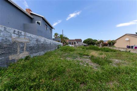 False - Vacant Land For Sale in Kleinkrantz, Wilderness, Western Cape - M126298