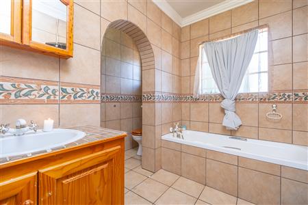 False - House Sold in Bromhof, Randburg, Gauteng - M126290