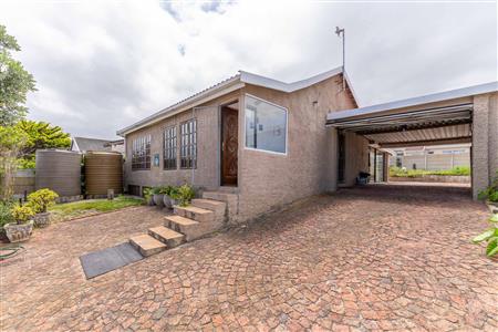 False - House For Sale in Kleinkrantz, Wilderness, Western Cape - M126295