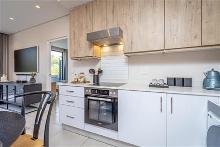 False - Apartment For Sale in Sandton Central, Sandton, Gauteng - M126307