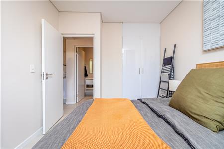 False - Apartment For Sale in Sandton Central, Sandton, Gauteng - M126307