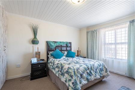 False - Farm For Sale in Long Acres Country Estate, Langebaan, Western Cape - M126310