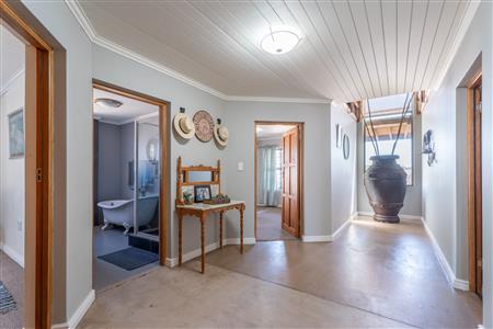 False - Farm For Sale in Long Acres Country Estate, Langebaan, Western Cape - M126310