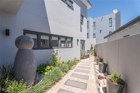 False - House for sale in Calypso Beach, Langebaan - M126300