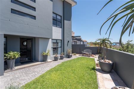 False - House for sale in Calypso Beach, Langebaan - M126300