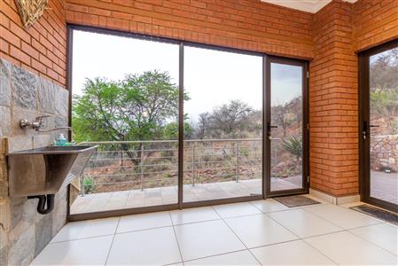 False - House For Sale in Heidelberg Rural, Heidelberg, Western Cape - M10596