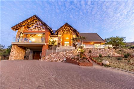 False - House For Sale in Heidelberg Rural, Heidelberg, Western Cape - M10596