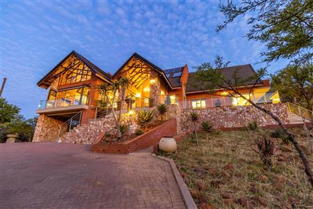 False - House For Sale in Heidelberg Rural, Heidelberg, Western Cape - M10596