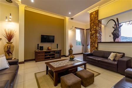 False - House For Sale in Heidelberg Rural, Heidelberg, Western Cape - M10596