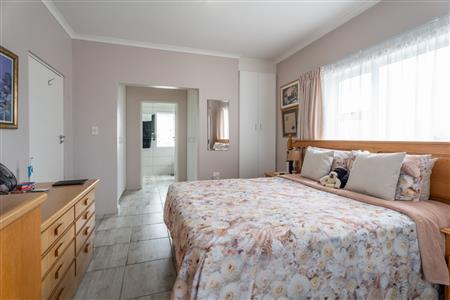 False - Apartment For Sale in Strand South, Strand, Western Cape - M126328