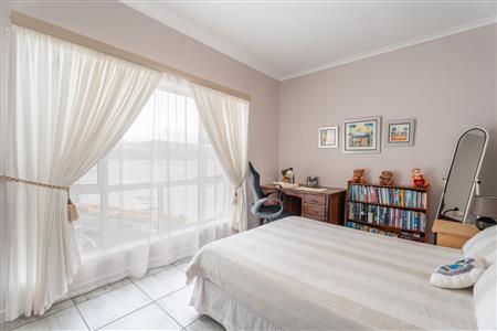 False - Apartment For Sale in Strand South, Strand, Western Cape - M126328