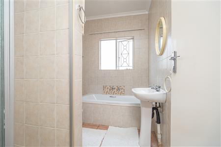 False - House For Sale in Jordaan Park, Heidelberg, Gauteng - M126322