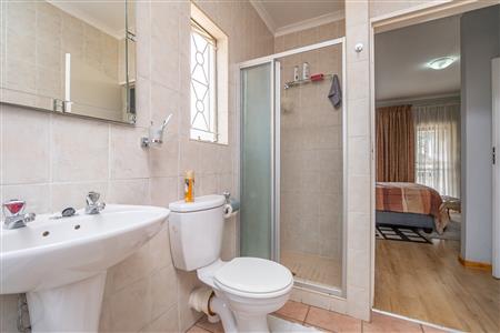 False - House For Sale in Jordaan Park, Heidelberg, Gauteng - M126322