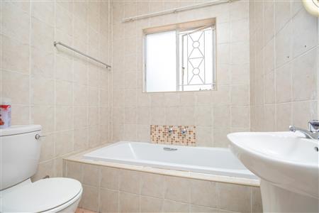 False - House For Sale in Jordaan Park, Heidelberg, Gauteng - M126322