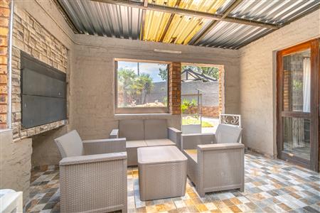 False - House For Sale in Jordaan Park, Heidelberg, Gauteng - M126322