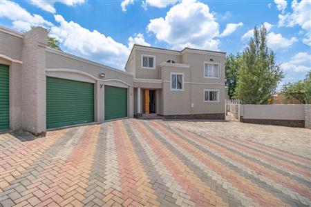 False - House For Sale in Jordaan Park, Heidelberg, Gauteng - M126322