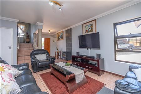 False - House For Sale in Jordaan Park, Heidelberg, Gauteng - M126322