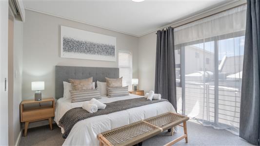 False - Apartment For Sale in Hermanus Central, Hermanus, Western Cape - M126317