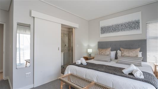 False - Apartment For Sale in Hermanus Central, Hermanus, Western Cape - M126317