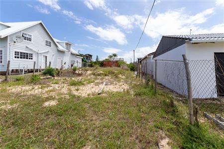 False - Vacant Land For Sale in Kleinkrantz, Wilderness, Western Cape - M126316