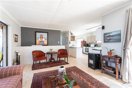 House For Sale in Bettys Bay, Western Cape - M126336