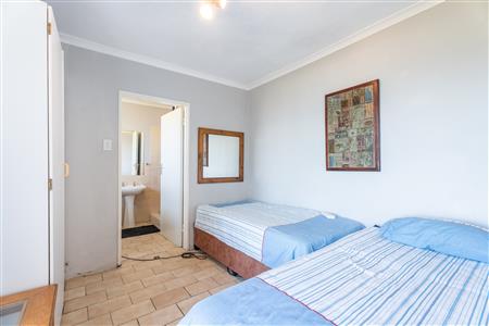 House For Sale in Bettys Bay, Western Cape - M126336