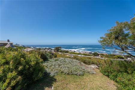 House For Sale in Bettys Bay, Western Cape - M126336