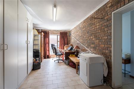 House For Sale in Bettys Bay, Western Cape - M126336