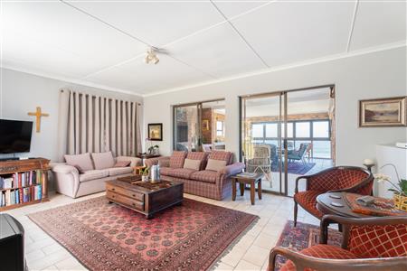 House For Sale in Bettys Bay, Western Cape - M126336