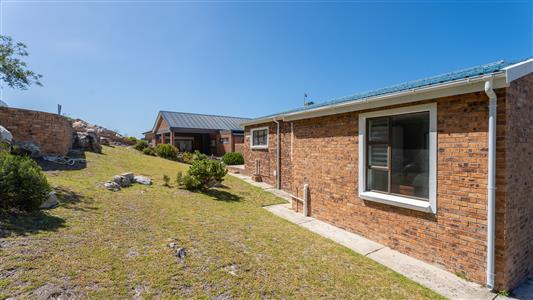 House For Sale in Bettys Bay, Western Cape - M126336