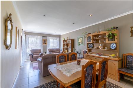 False - House For Sale in Welgevonden Estate, Stellenbosch, Western Cape - M126338