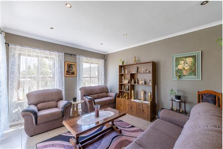 False - House For Sale in Welgevonden Estate, Stellenbosch, Western Cape - M126338