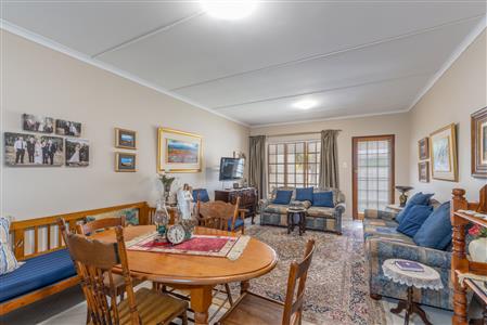 False - Townhouse For Sale in Robertson, Western Cape - M126370