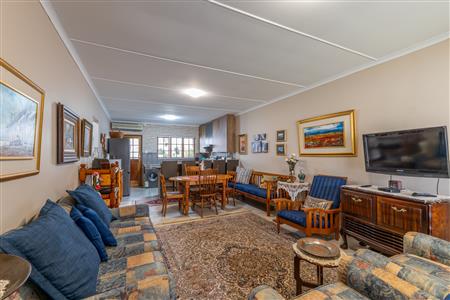 False - Townhouse For Sale in Robertson, Western Cape - M126370