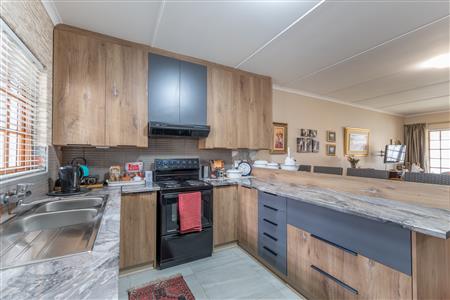 False - Townhouse For Sale in Robertson, Western Cape - M126370