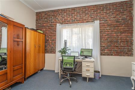 False - House For Sale in Porterville, Western Cape - M126378
