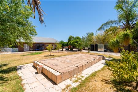 False - House For Sale in Porterville, Western Cape - M126378