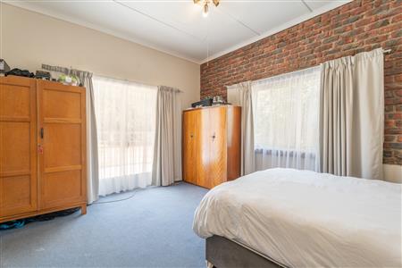 False - House For Sale in Porterville, Western Cape - M126378