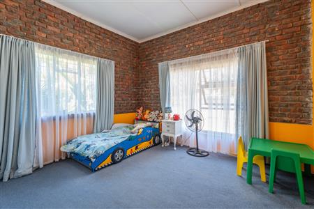 False - House For Sale in Porterville, Western Cape - M126378