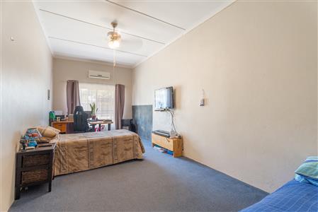 False - House For Sale in Porterville, Western Cape - M126378