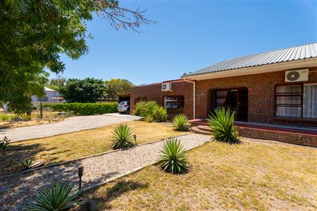 False - House For Sale in Porterville, Western Cape - M126378