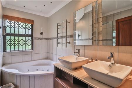 False - House Unavailable in Glentana, Groot Brakrivier, Western Cape - M126384