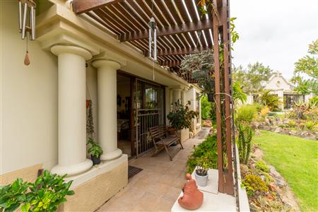 False - House For Sale in Blue Mountain Village, George, Western Cape - M126389